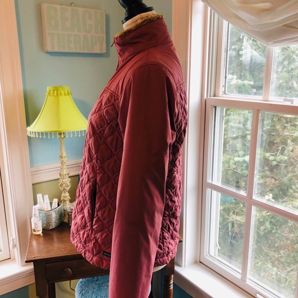 Athleta Quilted Jacket Fleeced-Lined w/Zip Pockets - Picture 8 of 13